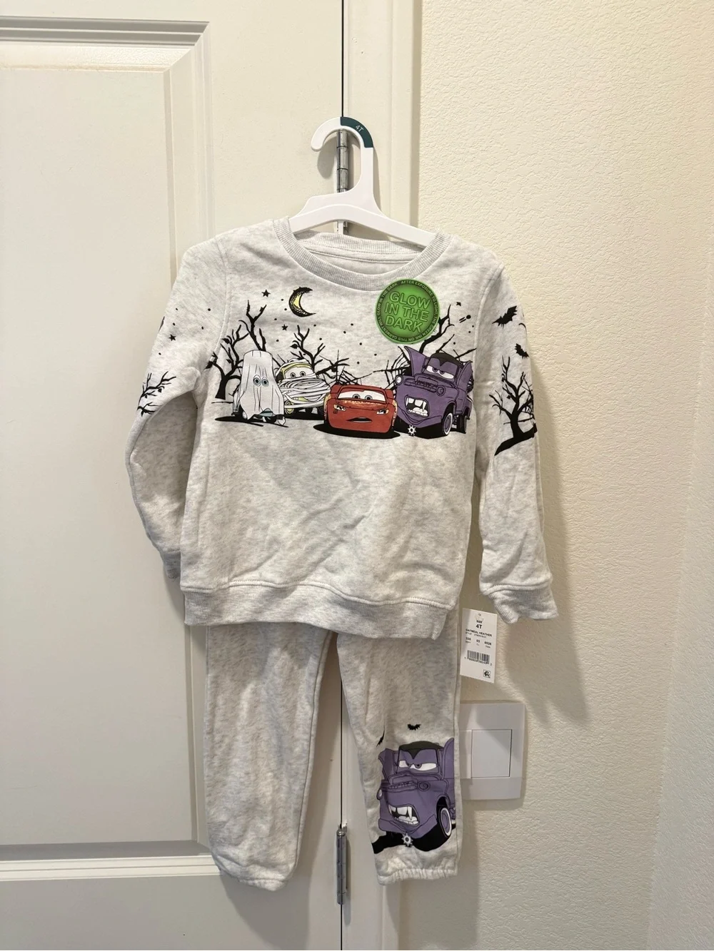Cars 2 Piece Glow in the Dark Set